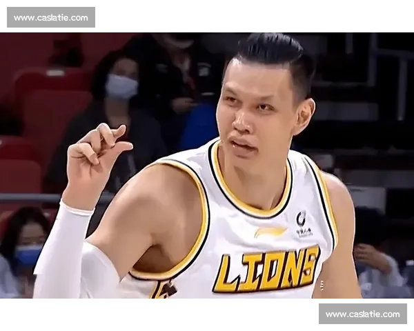 许钟豪铁山靠致亚洲第一后卫报销，CBA 恶汉再引国际争议